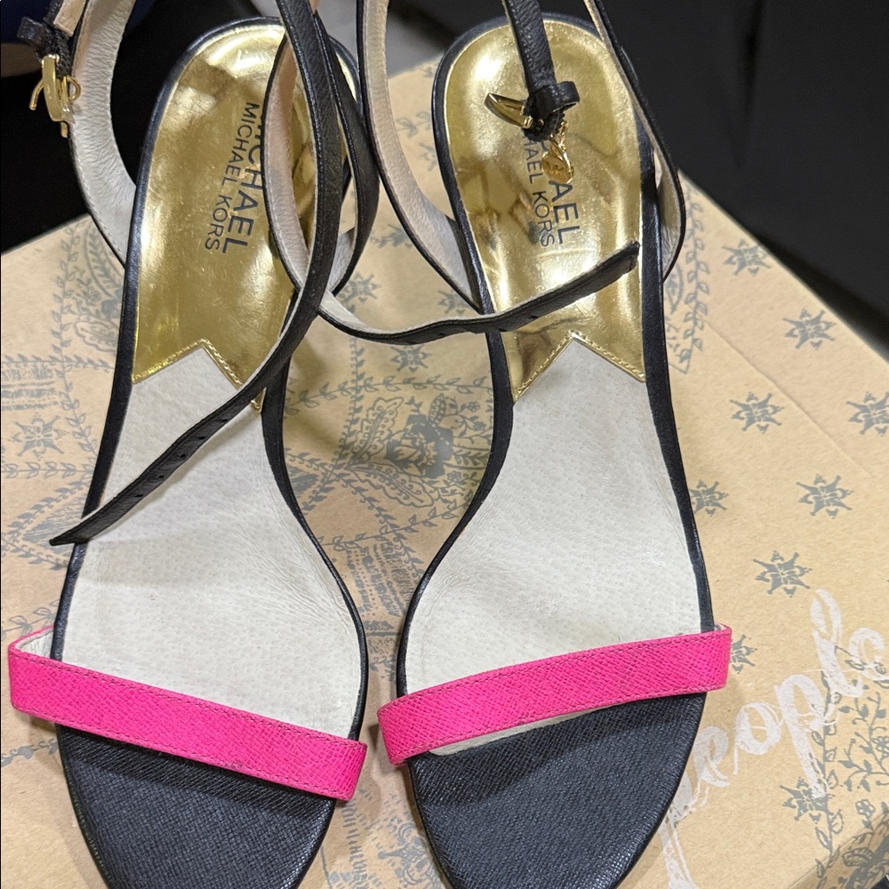 Michael Kors Black and Pink Strappy Sandals 8.5